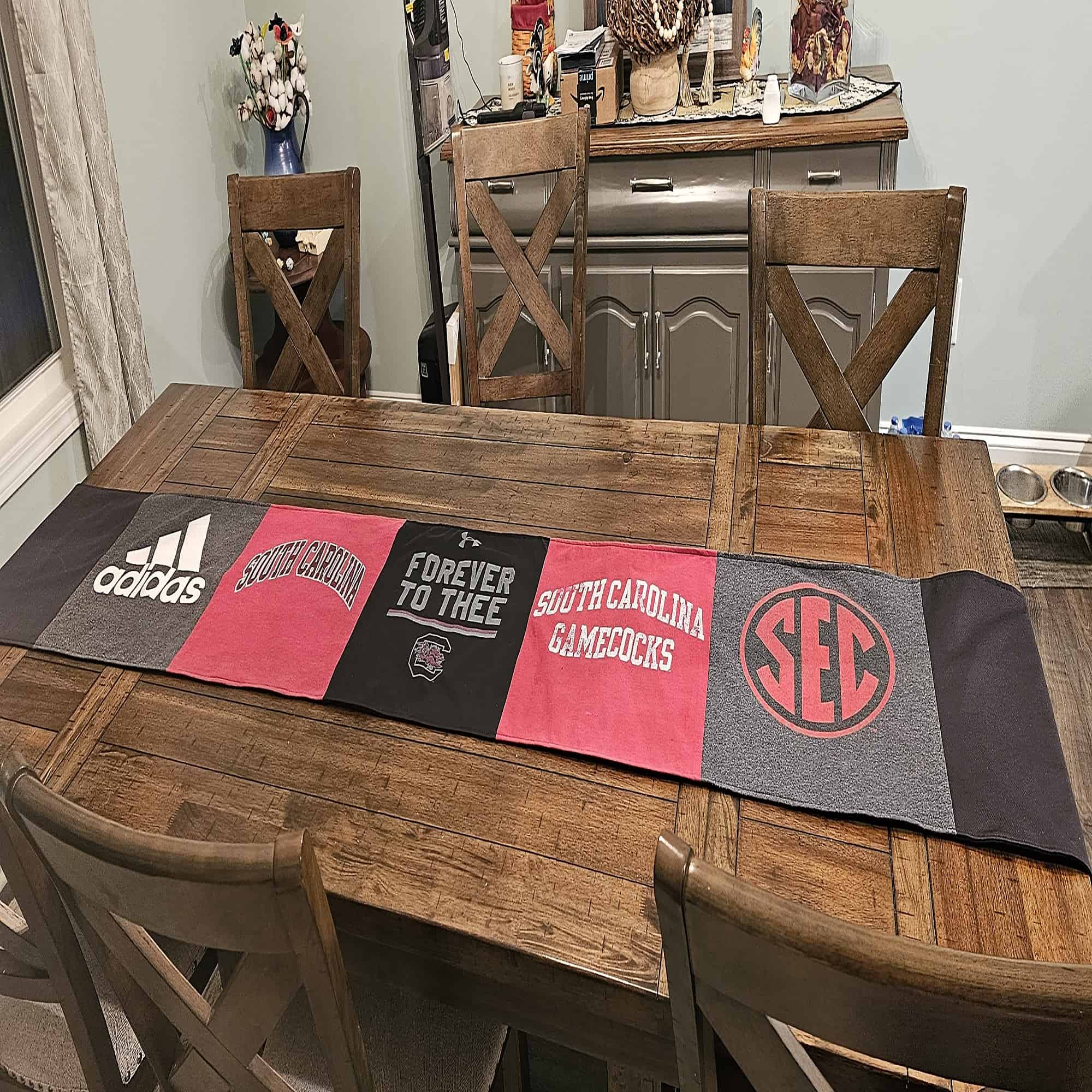 Thanksgiving Day Table Runners add Charm and Team Spirit